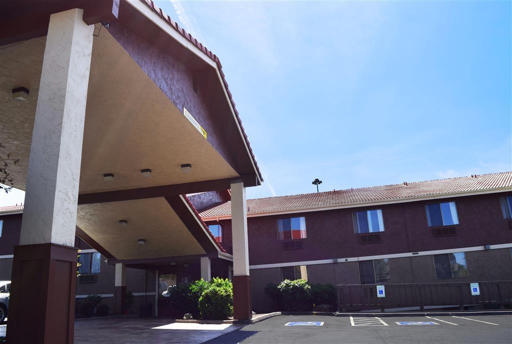 Red Lion Inn And Suites Federal Way Esterno foto