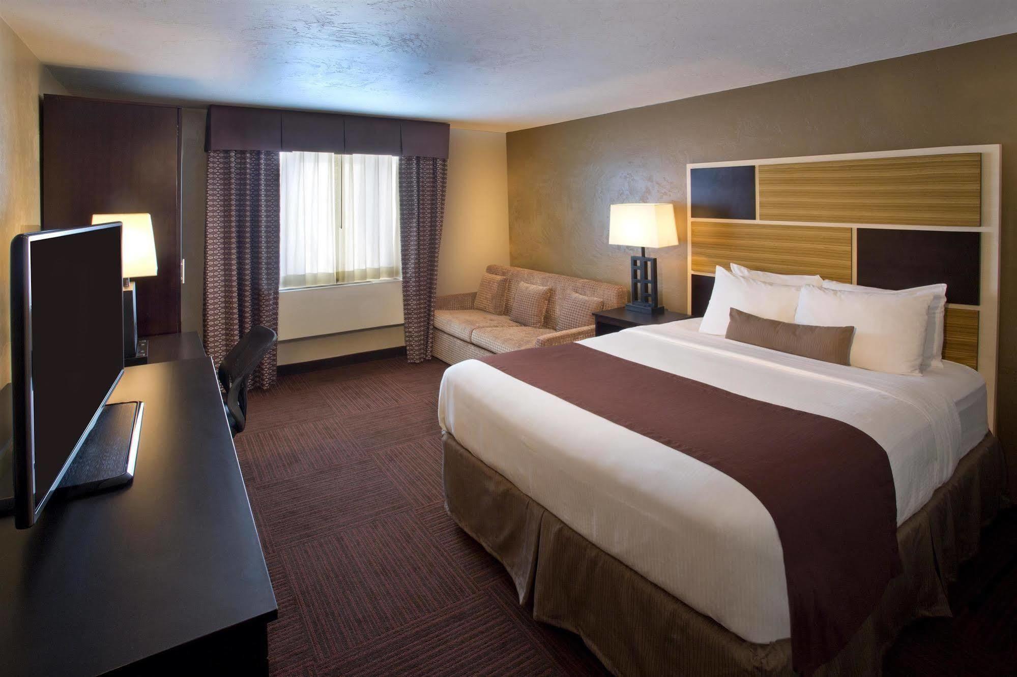 Red Lion Inn And Suites Federal Way Esterno foto