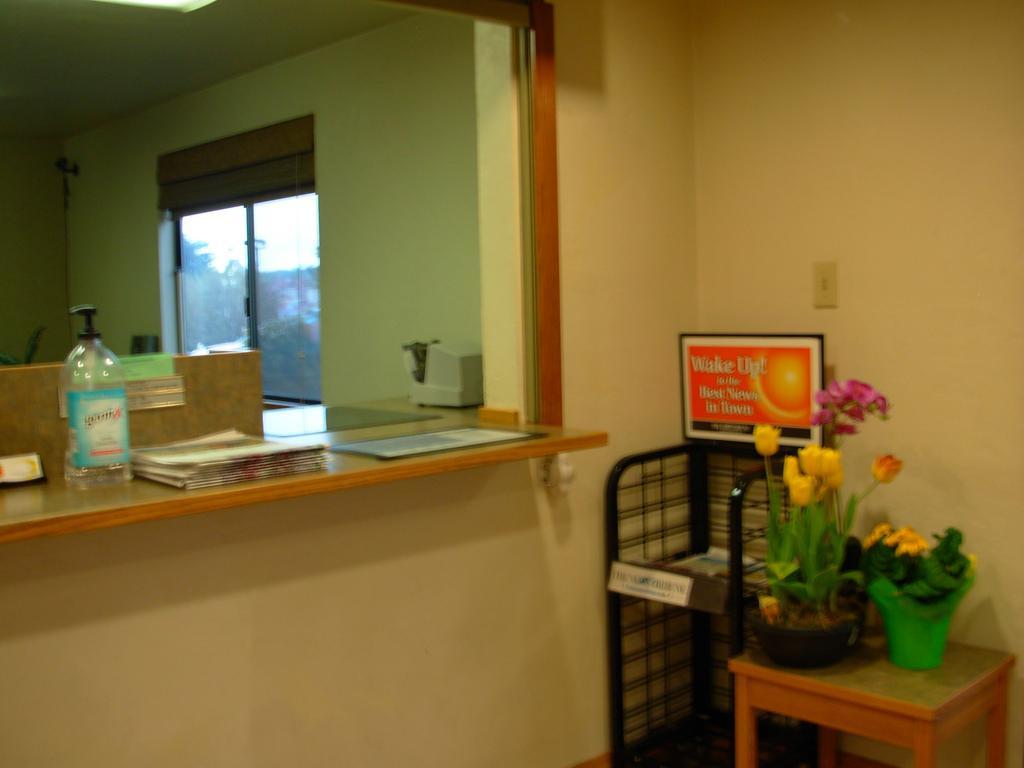 Red Lion Inn And Suites Federal Way Esterno foto
